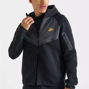 Nike Black & Dark Gray Full-Zip Hooded Performance Jacket with Gold Logo